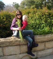 Happy babywearing moms, happy kids, happy, happy!