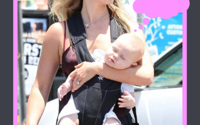 Celebrity babywearing *Ali Larter*