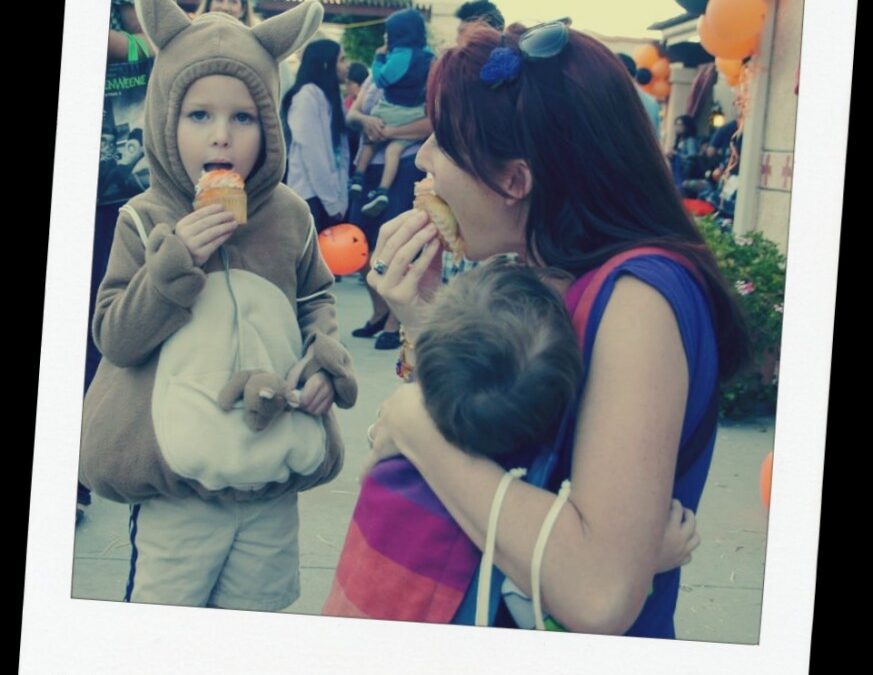 Cupcakes and Babywearing