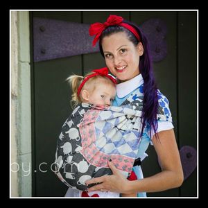 PAXbaby_Alice_into the looking glass_profile