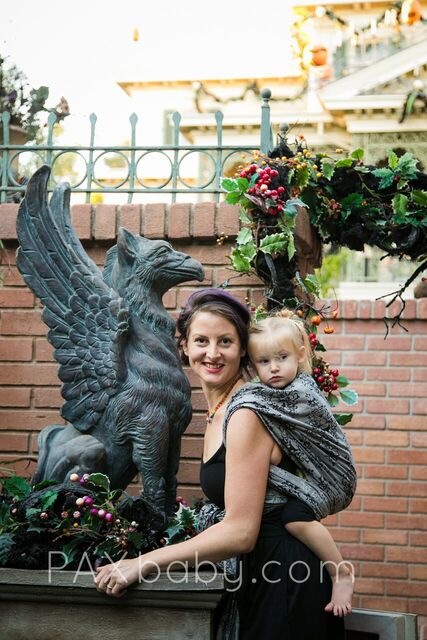 PAXbaby_Natibaby_999_Happy_Haunts_Exclusive_Woven_Wrap_gracey_gracey_haunted_mansion_baby_carrier_babywearing_9__31061