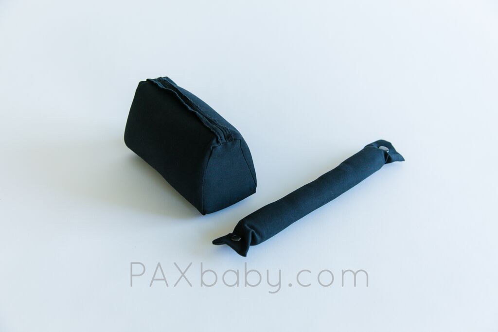 PAXbaby_PhysioCarrier_Je_Porte_Mon_Bebe_Accessories_Booster_and_Neck_Pillow_Black_baby_carrier_soft_structued_carrier_babywearing_3__00981