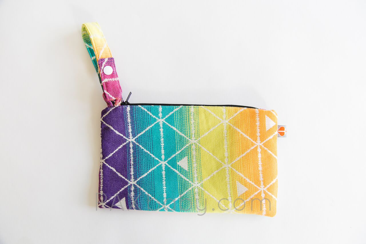 PAXbaby_PAXexclusive_Tekhni_Delta_PAX_clutch_wrap_scrap_bag_babywearing_2__78803